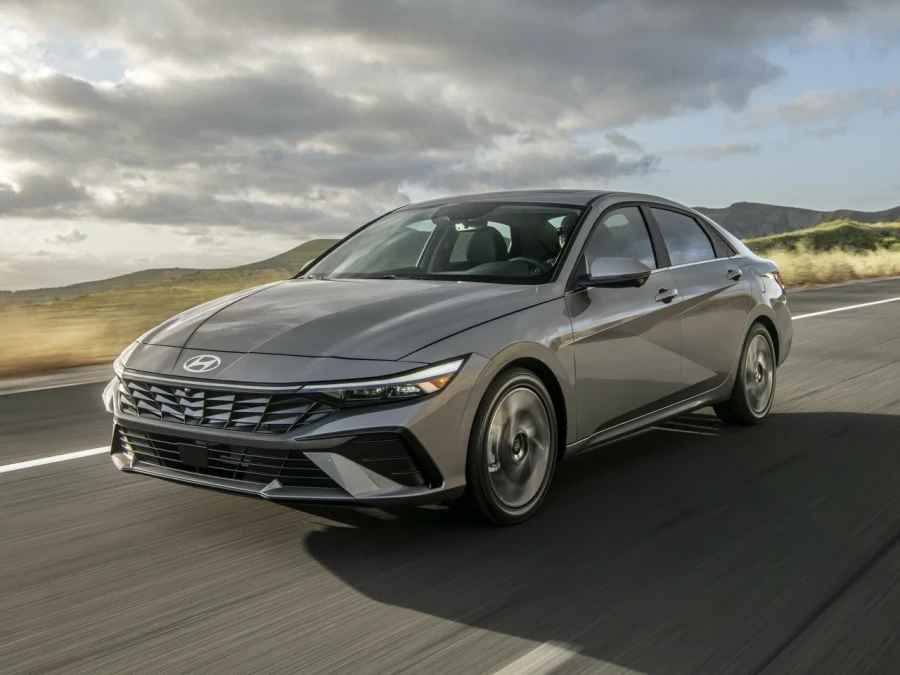 Hyundai Elantra VII (CN7) Рестайлинг — фото 2
