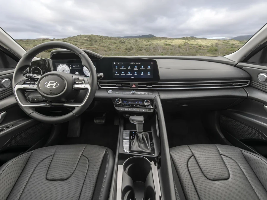 Hyundai Elantra VII (CN7) Рестайлинг — фото 6