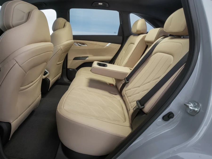 Changan CS75 Plus IV — фото 4
