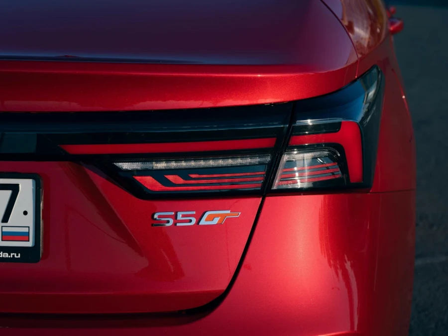 Omoda S5 GT — фото 8